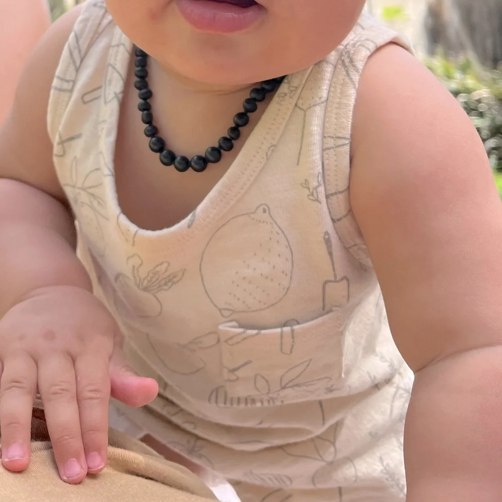 🚫GIFTED🚫 Vegetable Baby Romper - Picture 2 of 8